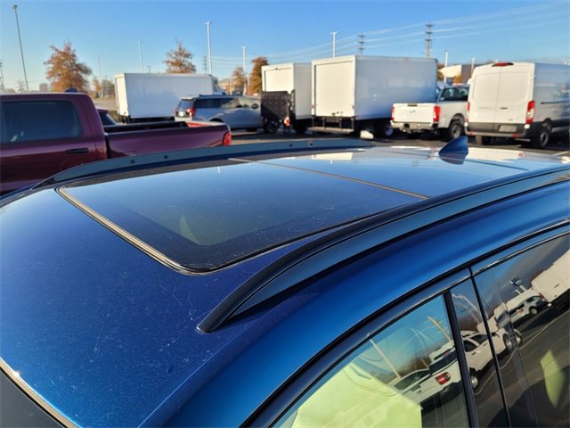 Used 2019 Cadillac XT4 Sport w/ Cold Weather Package image 8