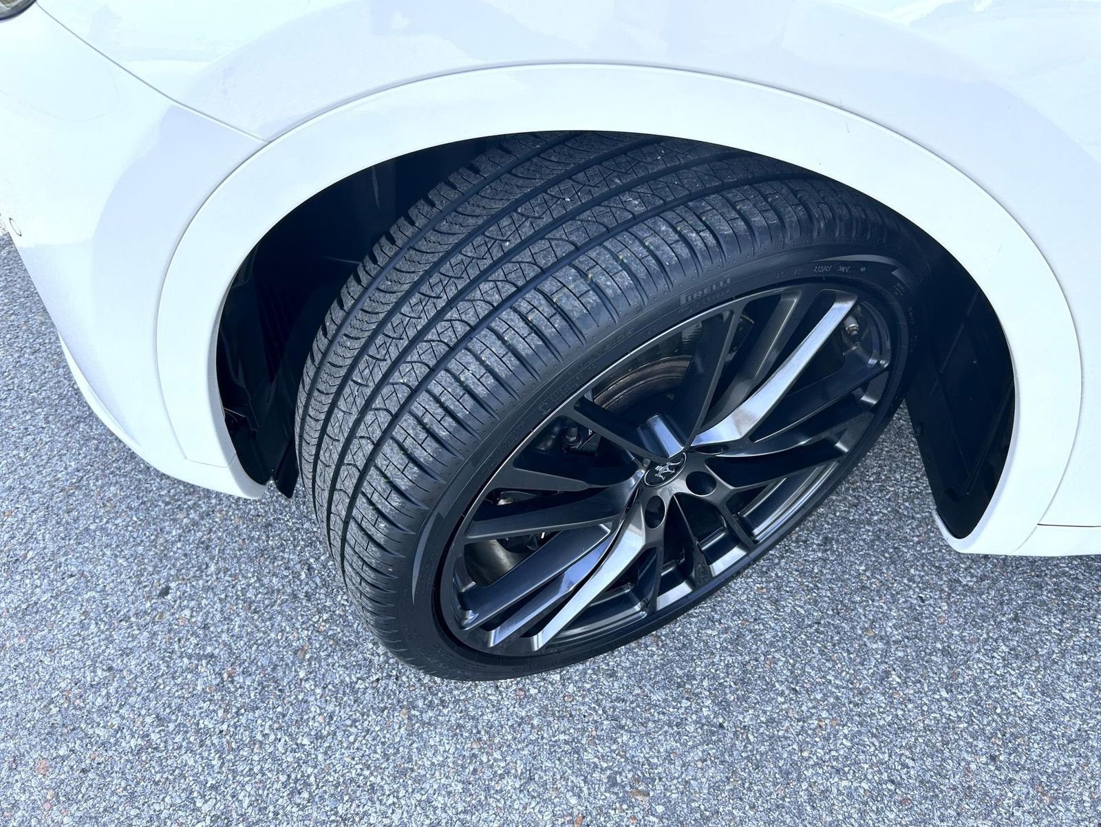 Used 2022 Maserati Levante Modena S image 23