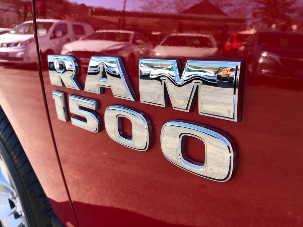Used 2018 RAM 1500 Tradesman w/ Chrome Appearance Group AWD/4WD image 13