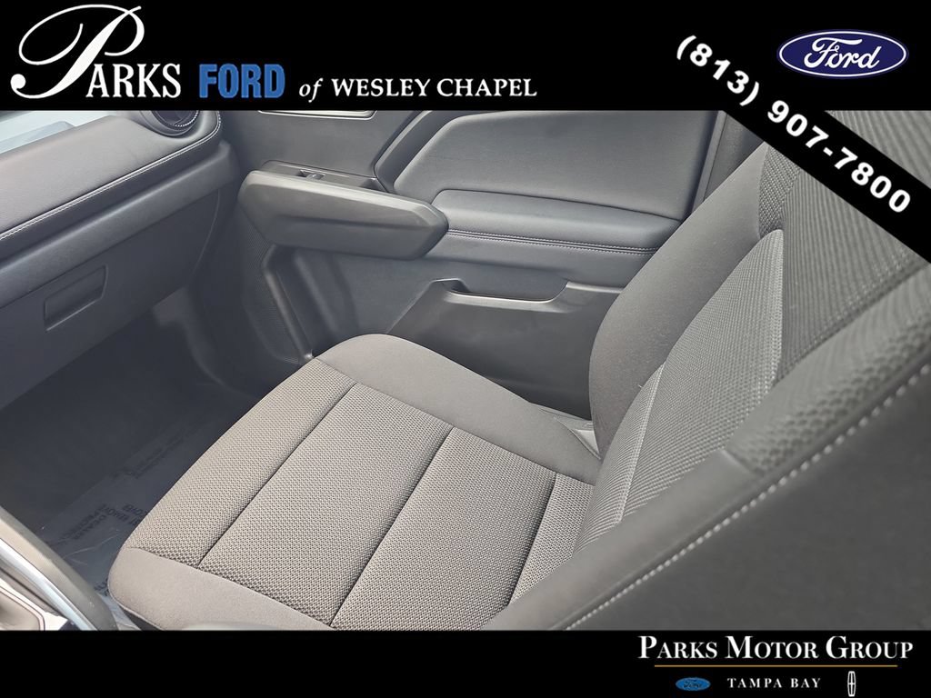 Used 2024 Chevrolet Colorado LT RWD image 13