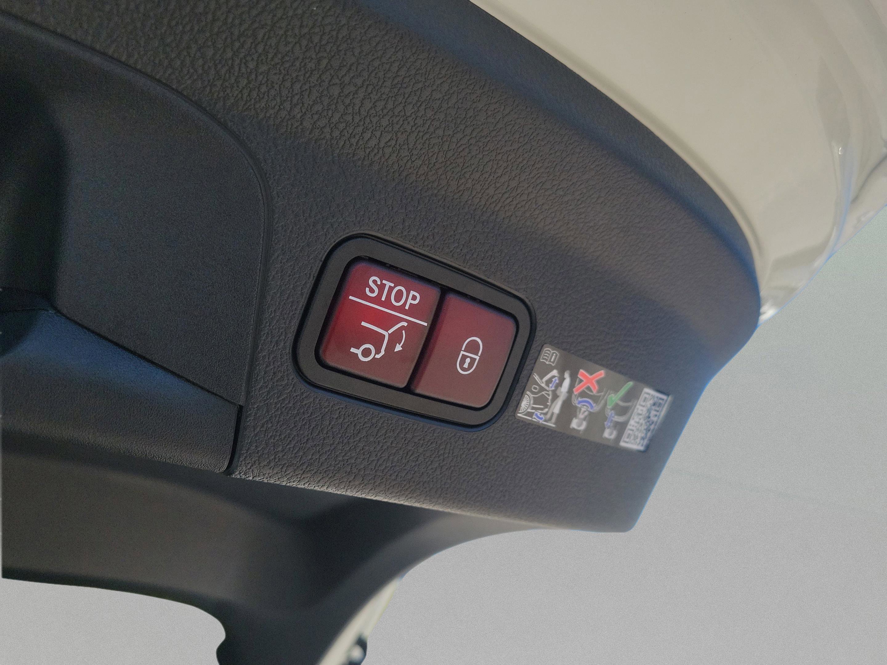 New 2026 Mercedes-Benz GLE 53 AMG 4MATIC Coupe image 5