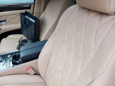 Used 2016 Bentley Flying Spur V8 AWD/4WD image 4