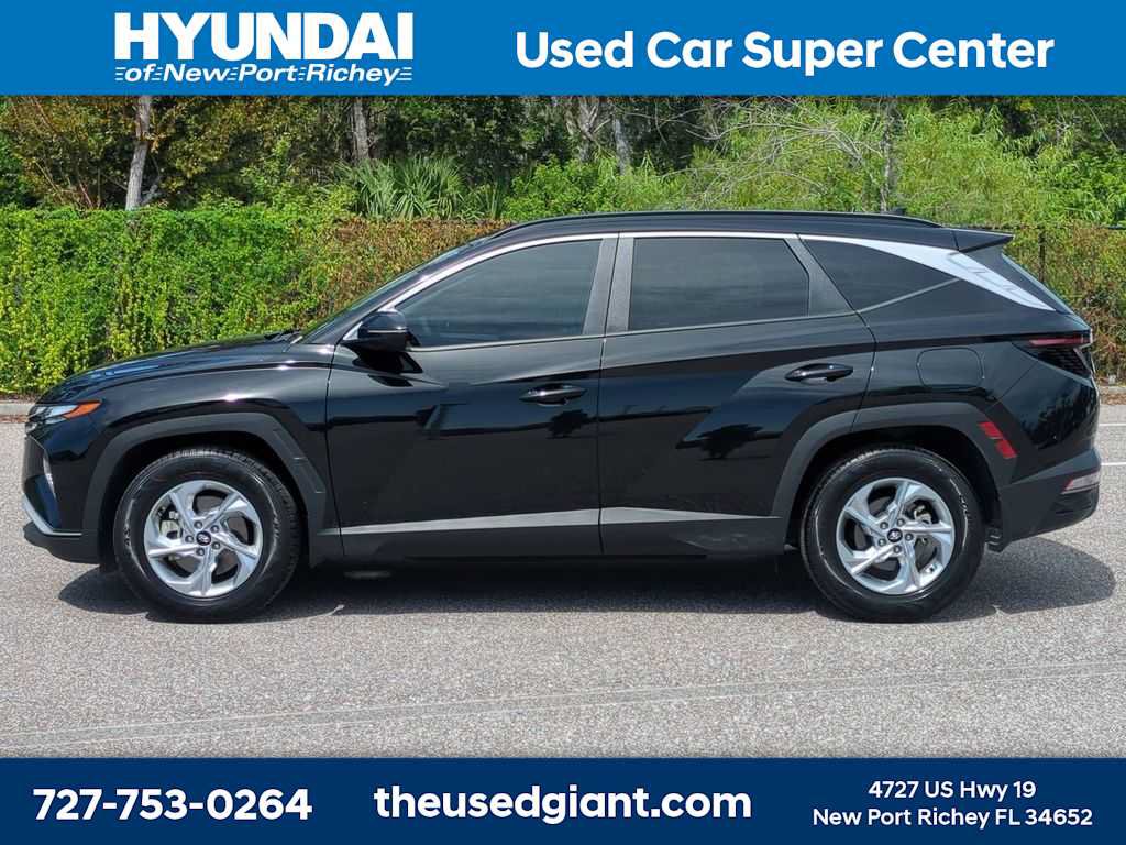Used 2023 Hyundai Tucson SEL FWD image 2