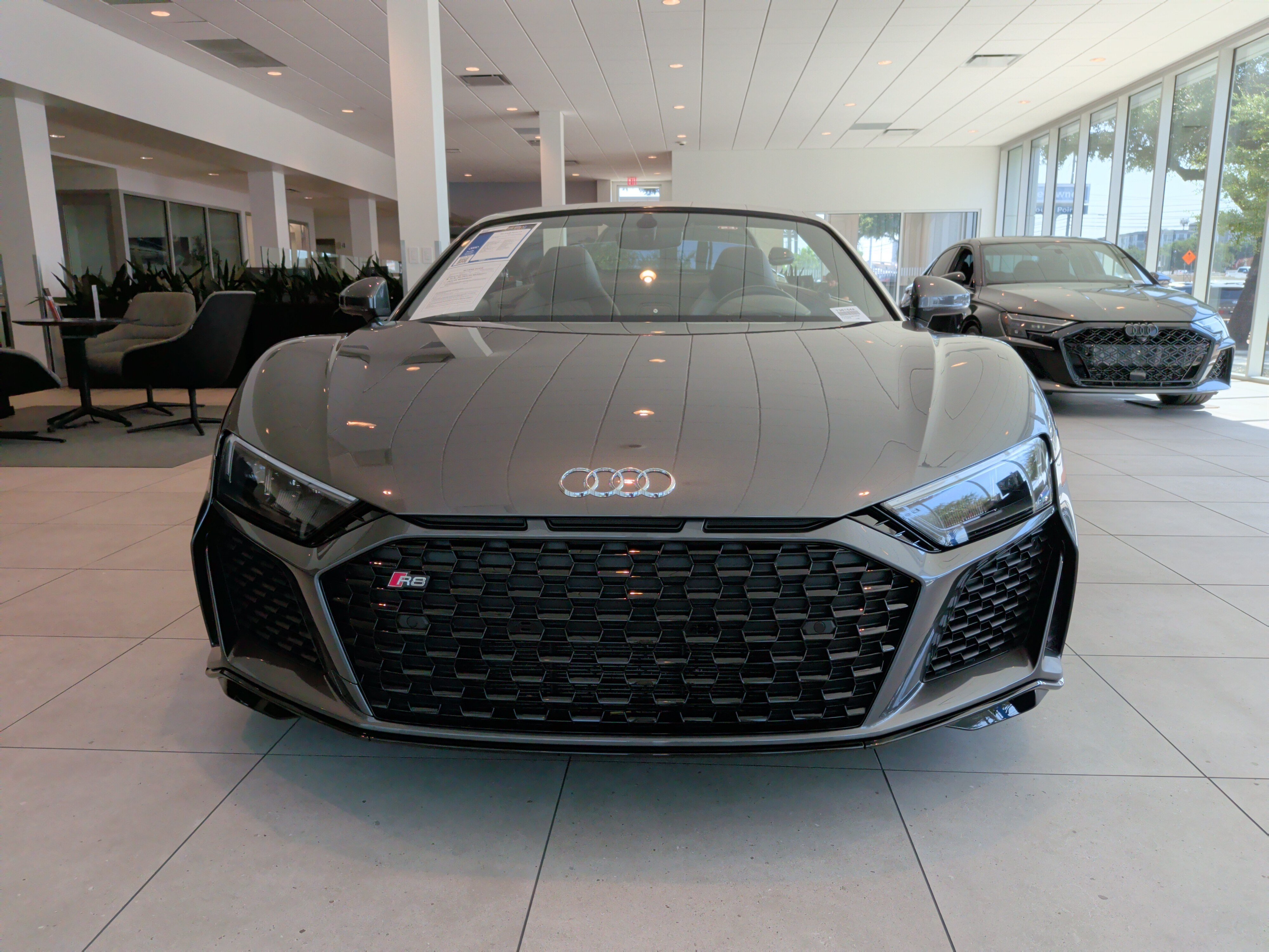 Used 2021 Audi R8 V10 w/ Premium Package RWD image 3