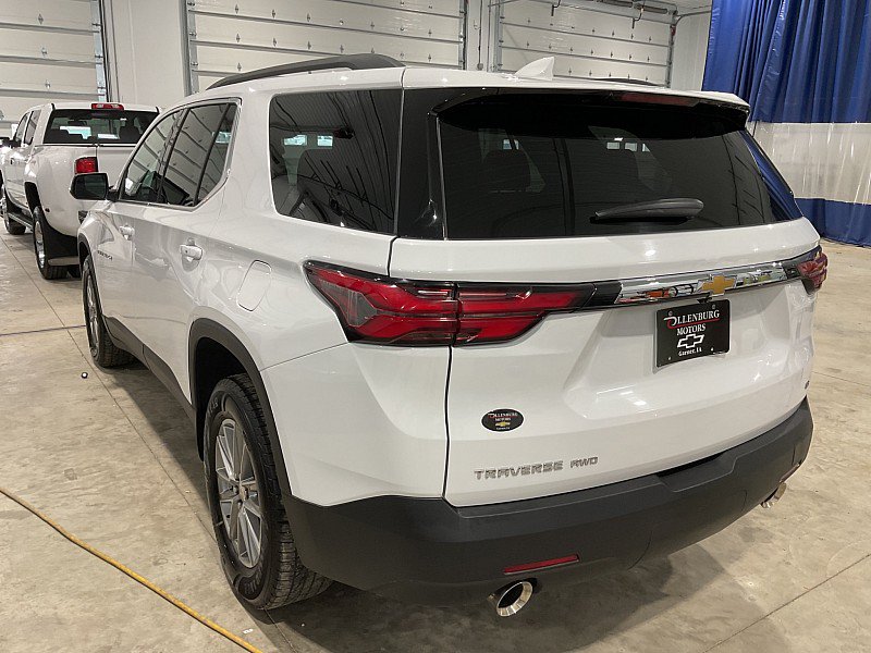 Used 2023 Chevrolet Traverse LT AWD/4WD image 7