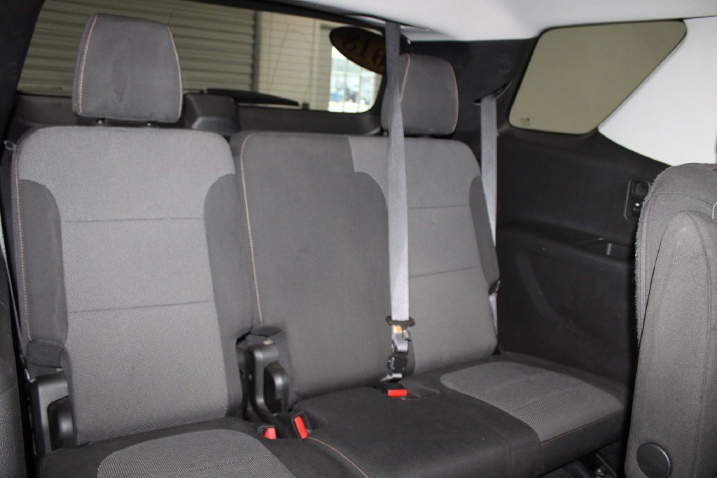 Used 2018 Chevrolet Traverse LT FWD image 27
