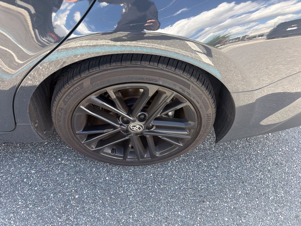 Used 2025 Toyota Camry SE FWD image 8