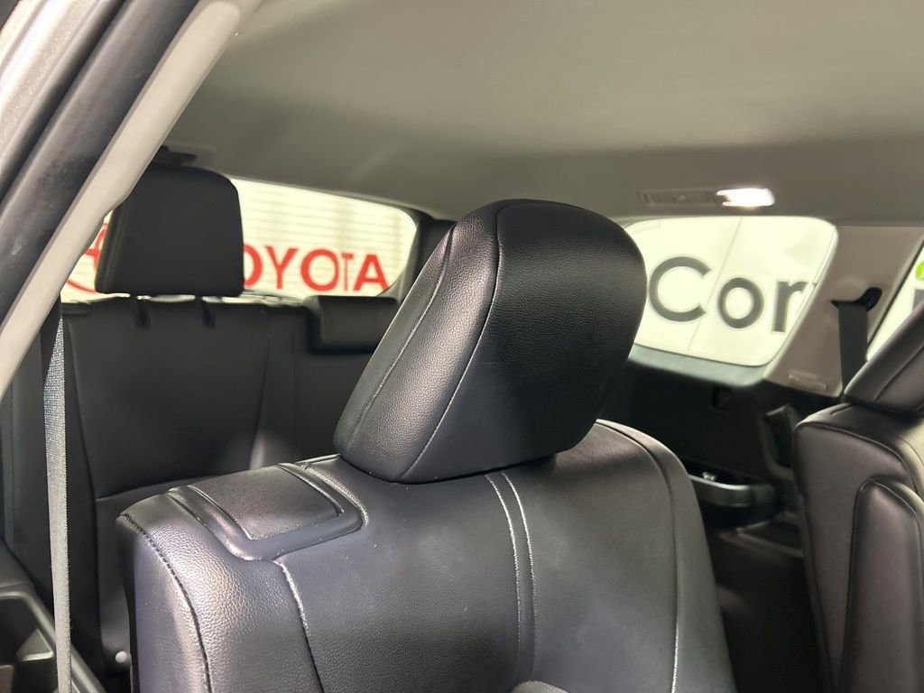 Used 2025 Toyota Grand Highlander AWD image 15