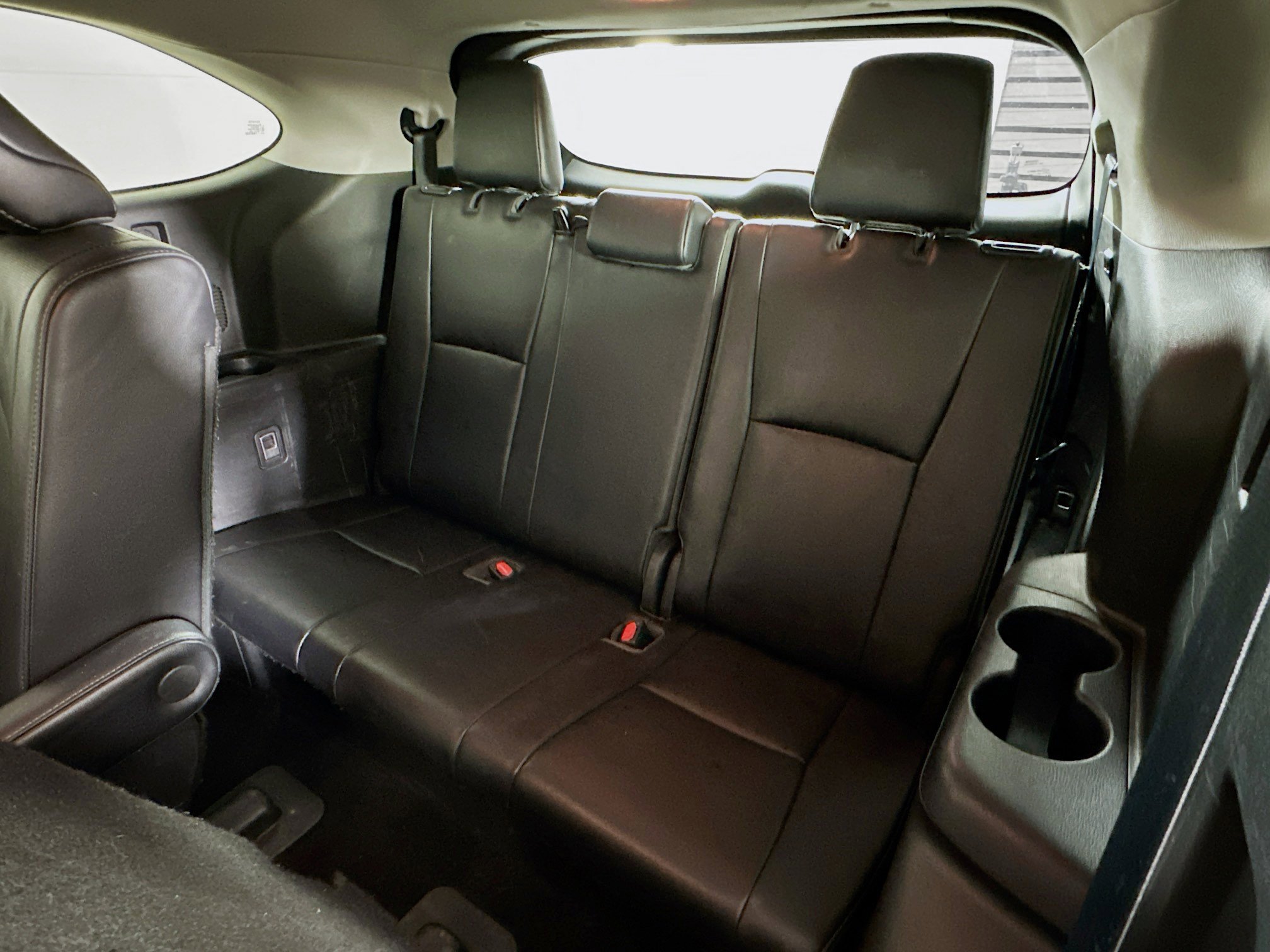 Used 2021 Toyota Highlander Limited image 29