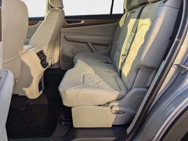 New 2026 Volkswagen Atlas SE image 14