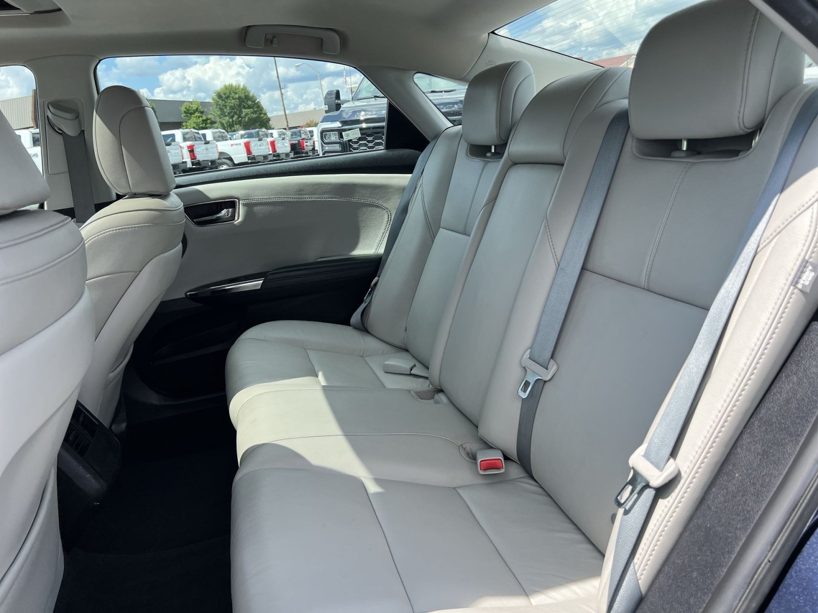 Used 2016 Toyota Avalon Limited FWD image 24