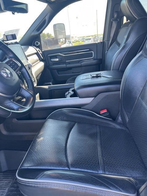 Used 2021 RAM 3500 Laramie image 15