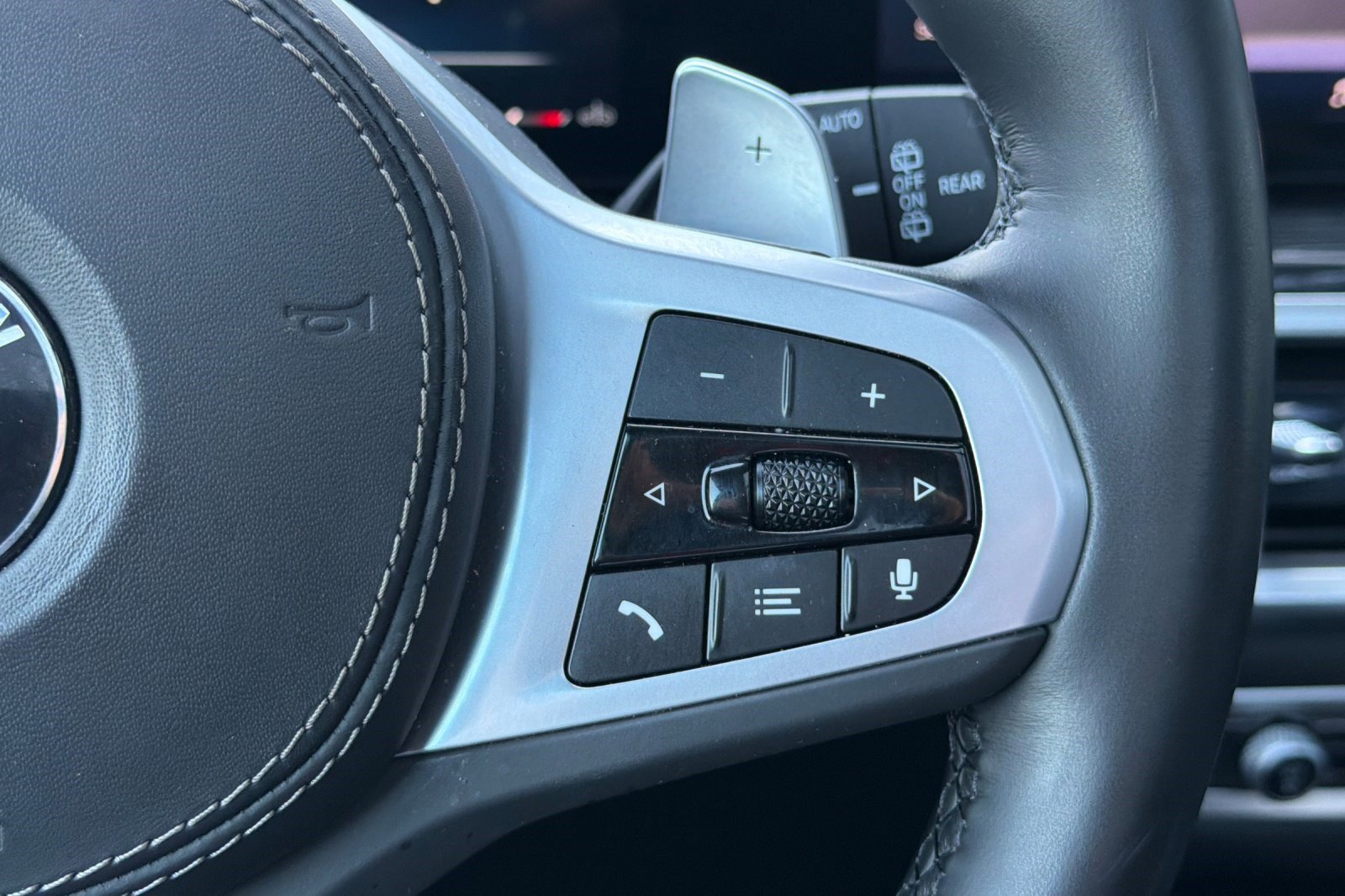 Certified 2024 BMW X5 xDrive40i w/ M Sport Package image 32