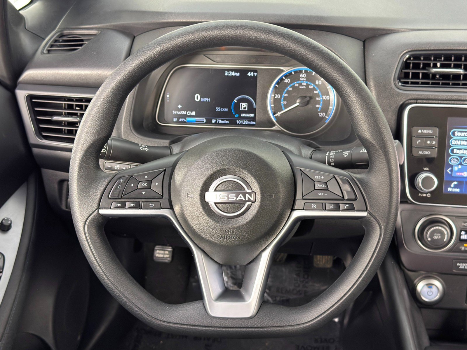 Used 2025 Nissan Leaf S image 18