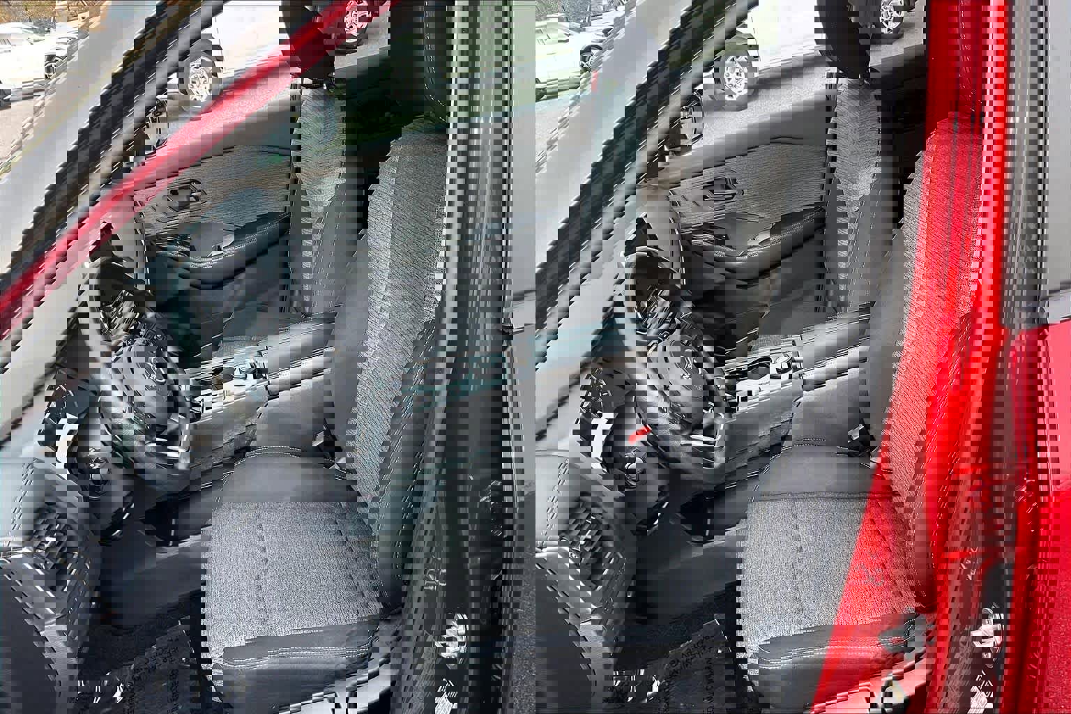 Used 2022 Nissan Rogue S image 8