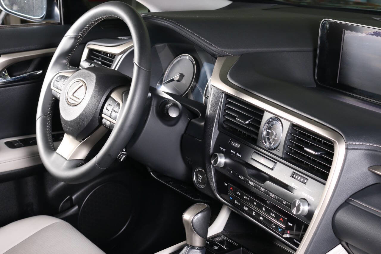 Used 2018 Lexus RX 350 FWD w/ Accessory Package image 27