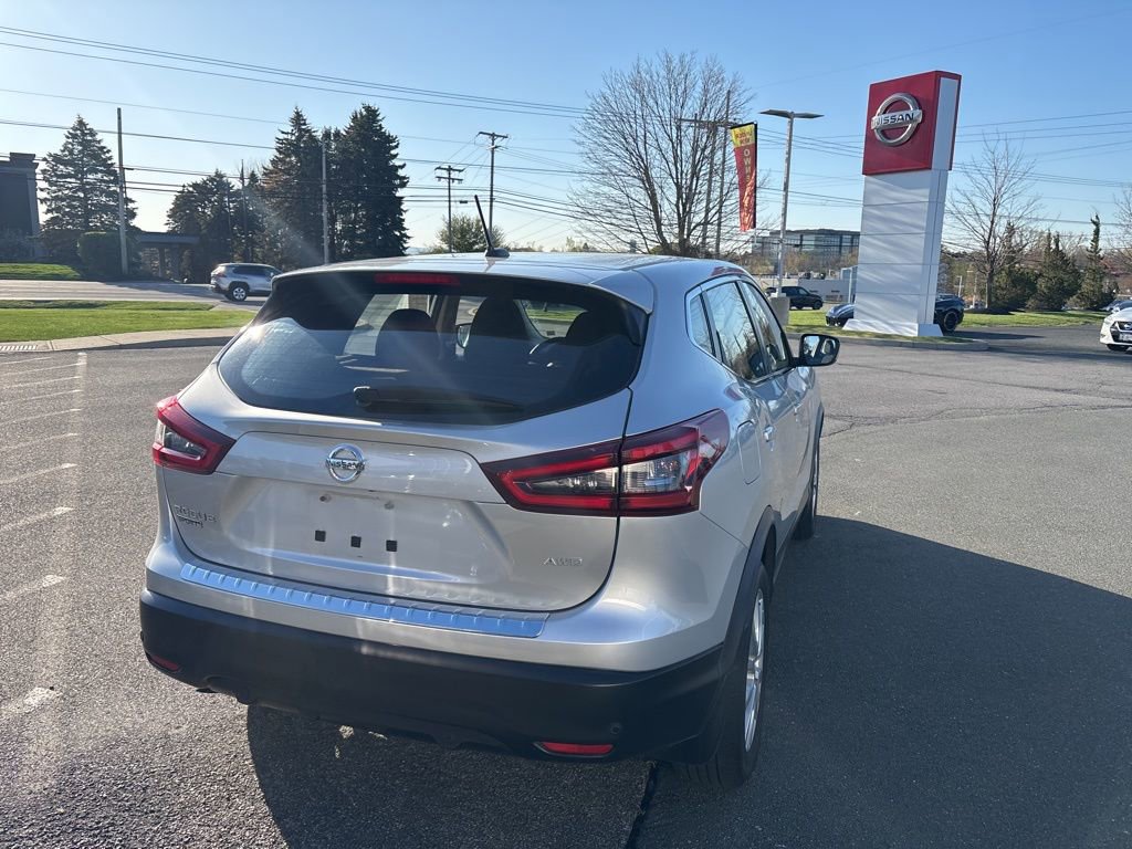 Used 2022 Nissan Rogue Sport S image 7
