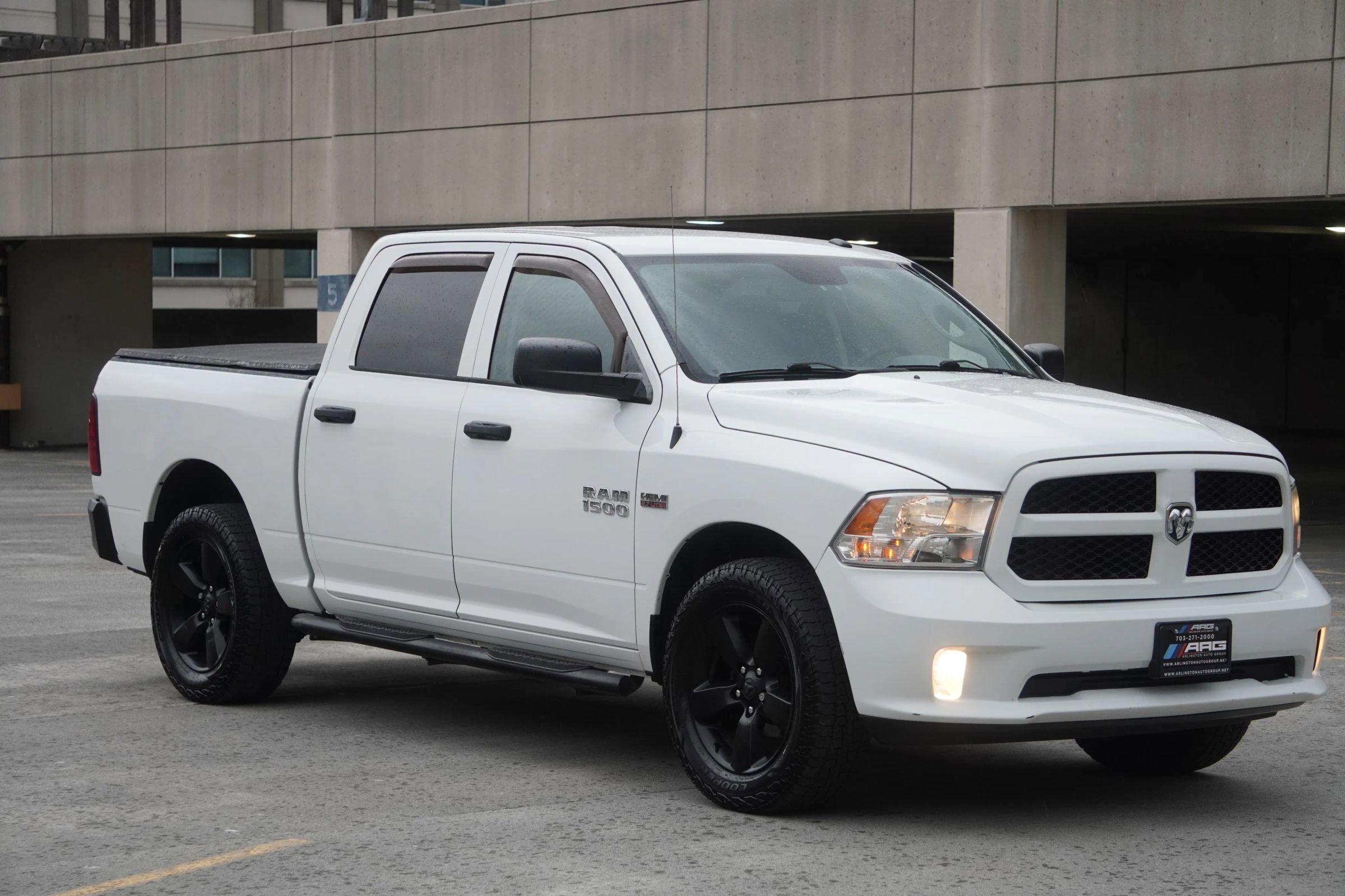 Used 2016 RAM 1500 Express AWD/4WD image 11