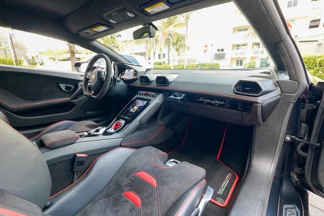 Used 2022 Lamborghini Huracan EVO image 79