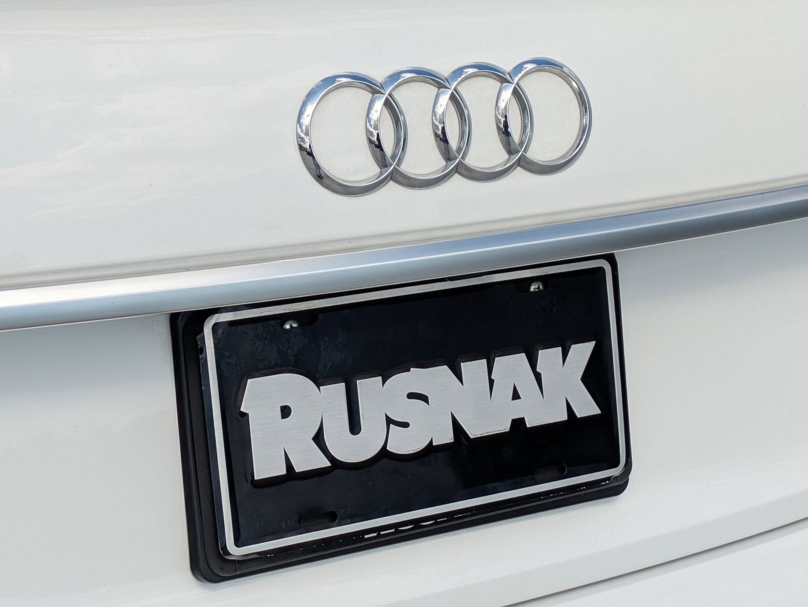 Used 2023 Audi Q5 e Premium w/ Convenience Package AWD/4WD image 19