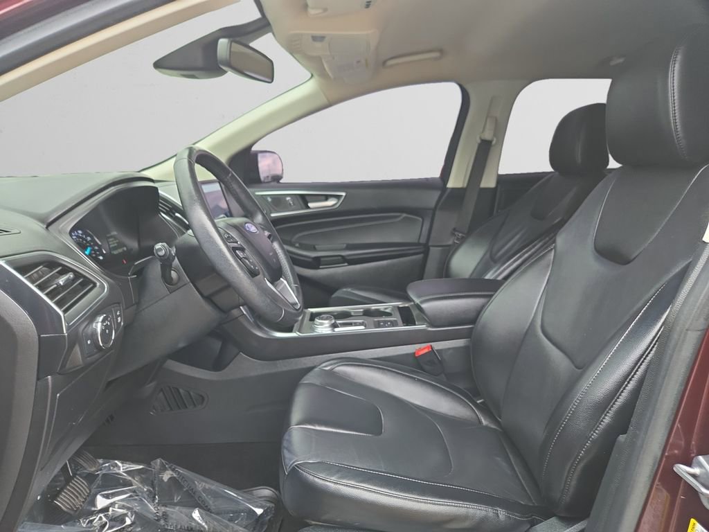 Used 2022 Ford Edge Titanium AWD/4WD image 10