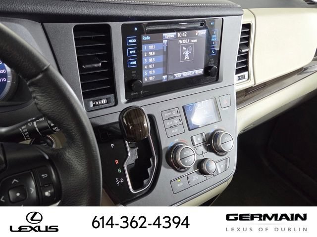 Used 2015 Toyota Sienna XLE FWD image 24