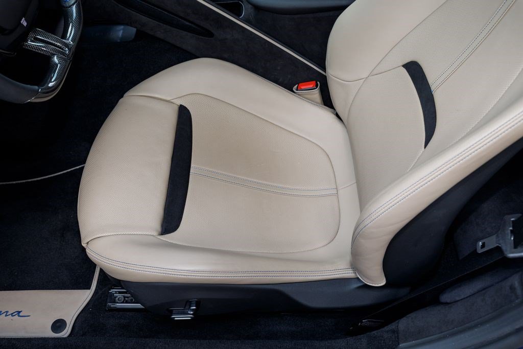 Used 2023 Ferrari Roma RWD image 29