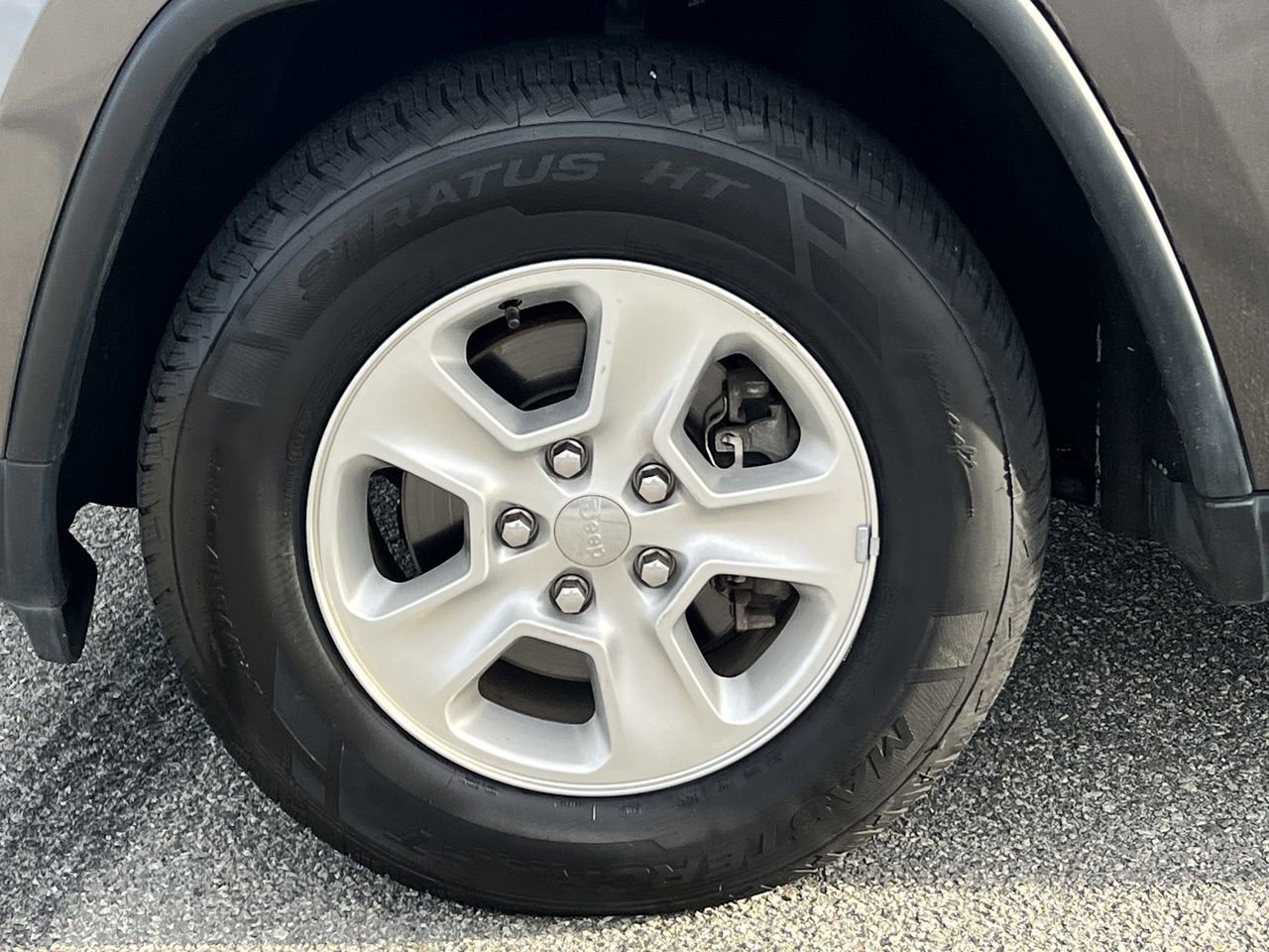 Used 2014 Jeep Grand Cherokee Laredo w/ Quick Order Package 23E image 32