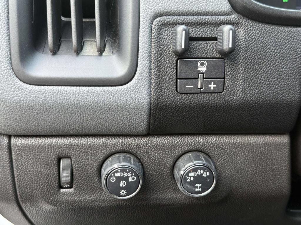 Used 2019 Chevrolet Colorado Z71 AWD/4WD image 22