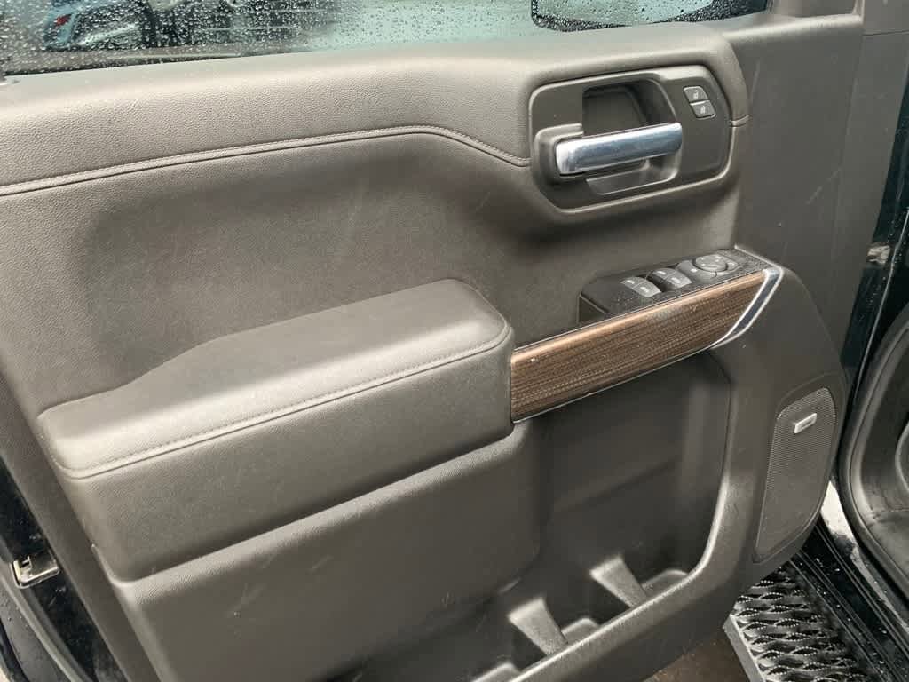 Used 2019 Chevrolet Silverado 1500 LT Trail Boss AWD/4WD image 17
