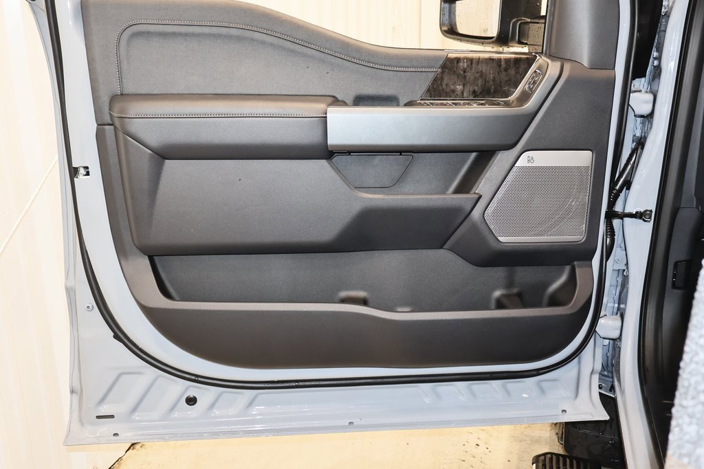 New 2025 Ford F350 Lariat w/ Lariat Ultimate Package image 9