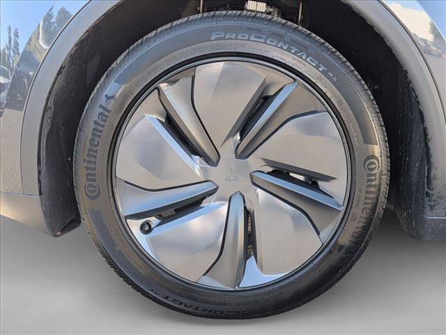 Used 2026 Tesla Model Y 2WD image 24