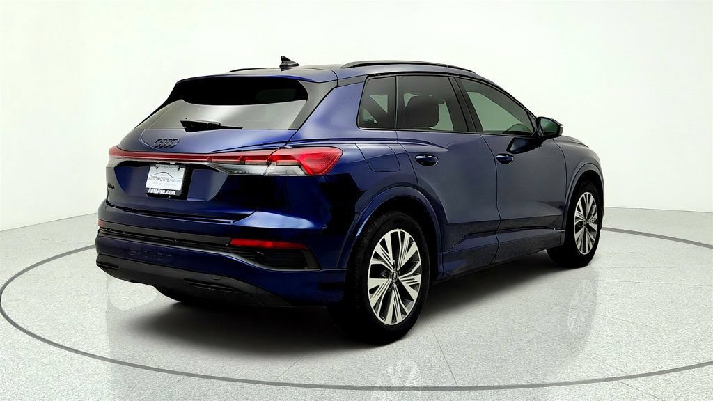 Used 2025 Audi Q4 e-tron Premium Plus RWD image 5