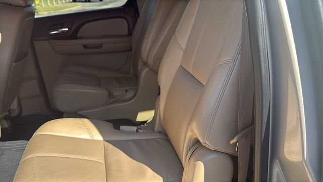 Used 2012 GMC Yukon XL SLT RWD image 25