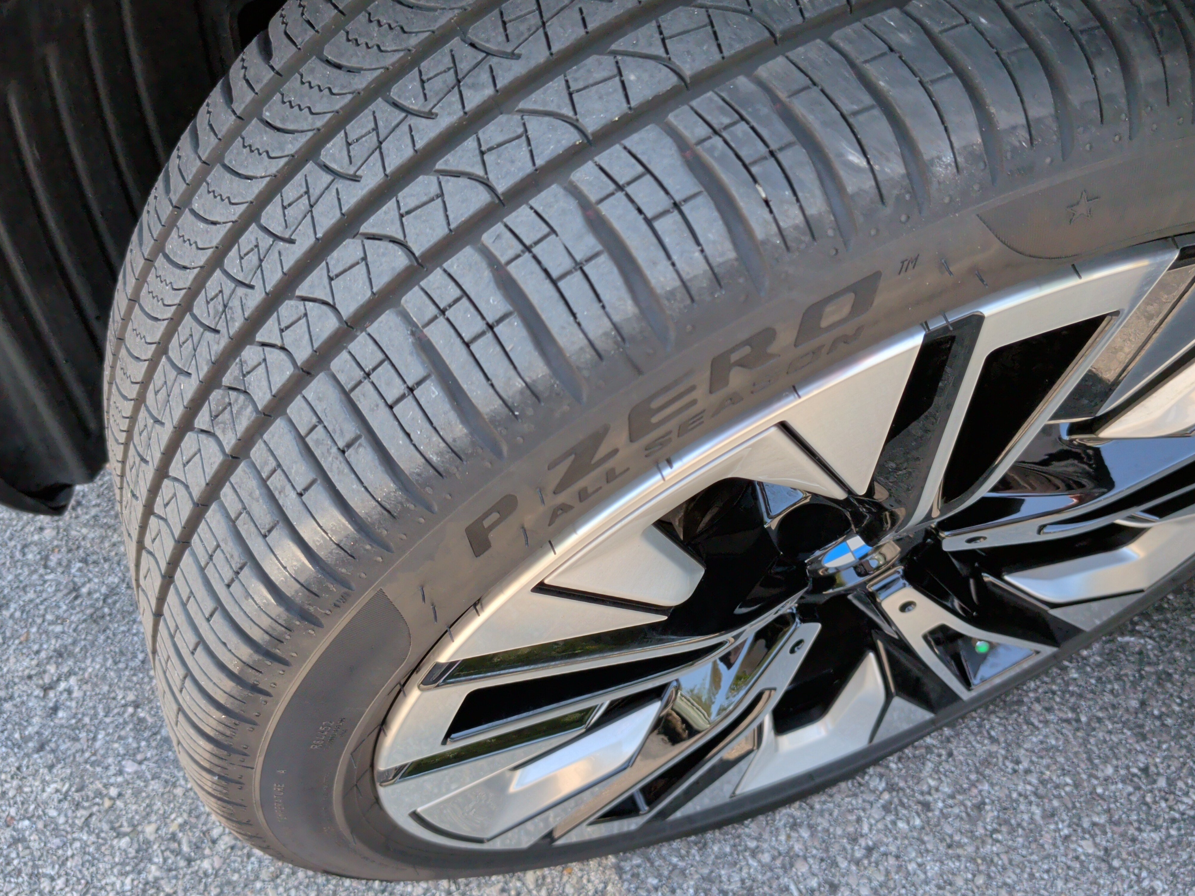 Certified 2026 BMW i5 eDrive40 RWD image 14