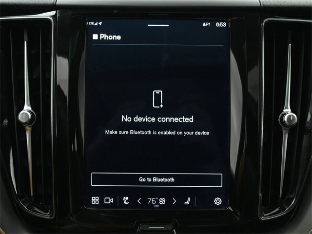 Used 2023 Volvo XC60 B5 Core image 29