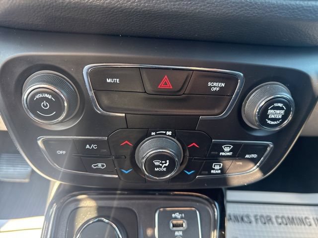Used 2019 Jeep Compass Limited AWD/4WD image 23