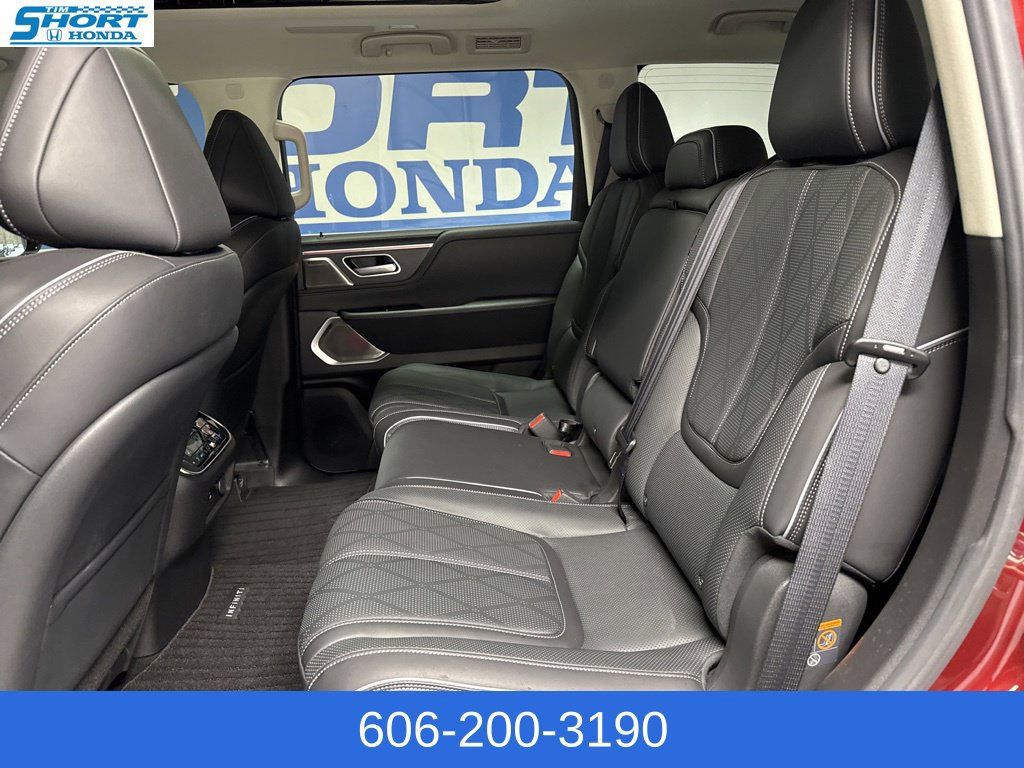 Used 2025 INFINITI QX80 Sensory AWD/4WD image 15