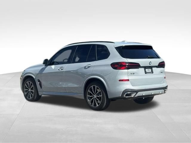 Certified 2024 BMW X5 xDrive40i w/ M Sport Package AWD/4WD image 5