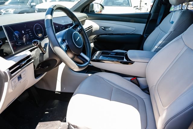 Certified 2025 Hyundai Tucson Limited AWD/4WD image 18