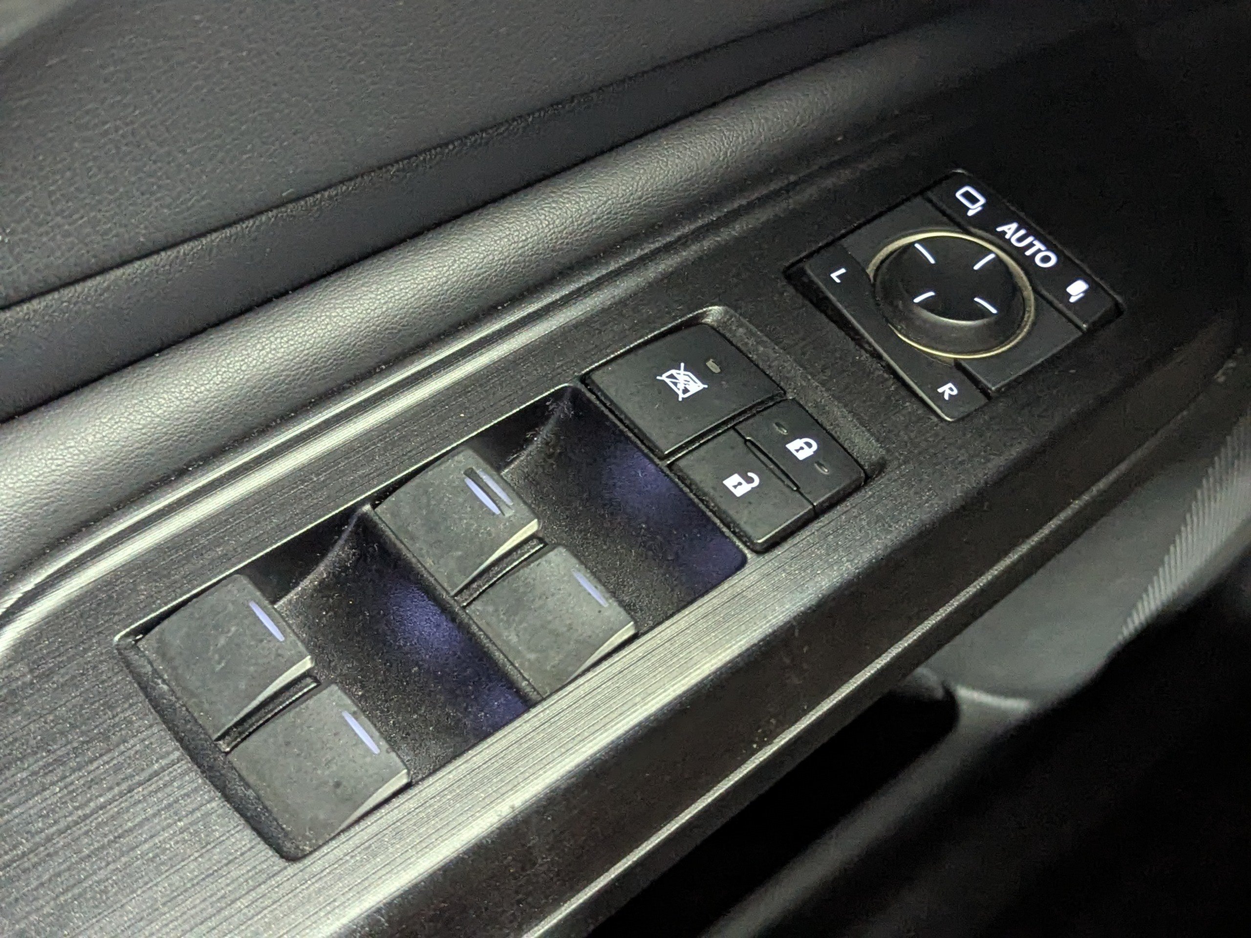 Used 2020 Lexus ES 350 w/ Premium Package FWD image 23