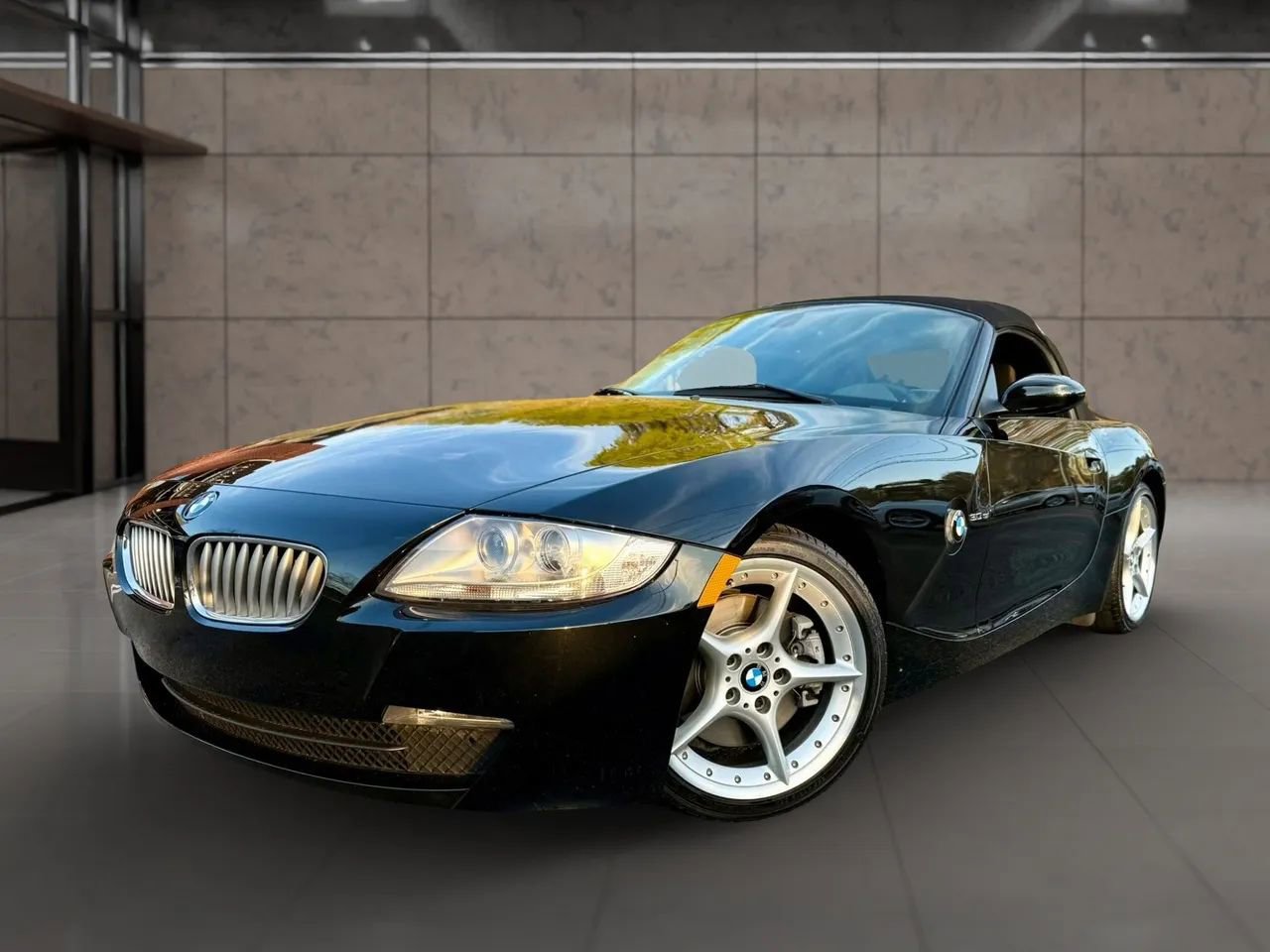 Used 2006 BMW Z4 3.0si image 3