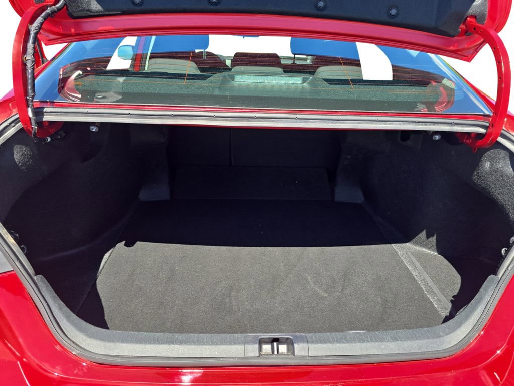 Used 2025 Toyota Camry SE FWD image 19