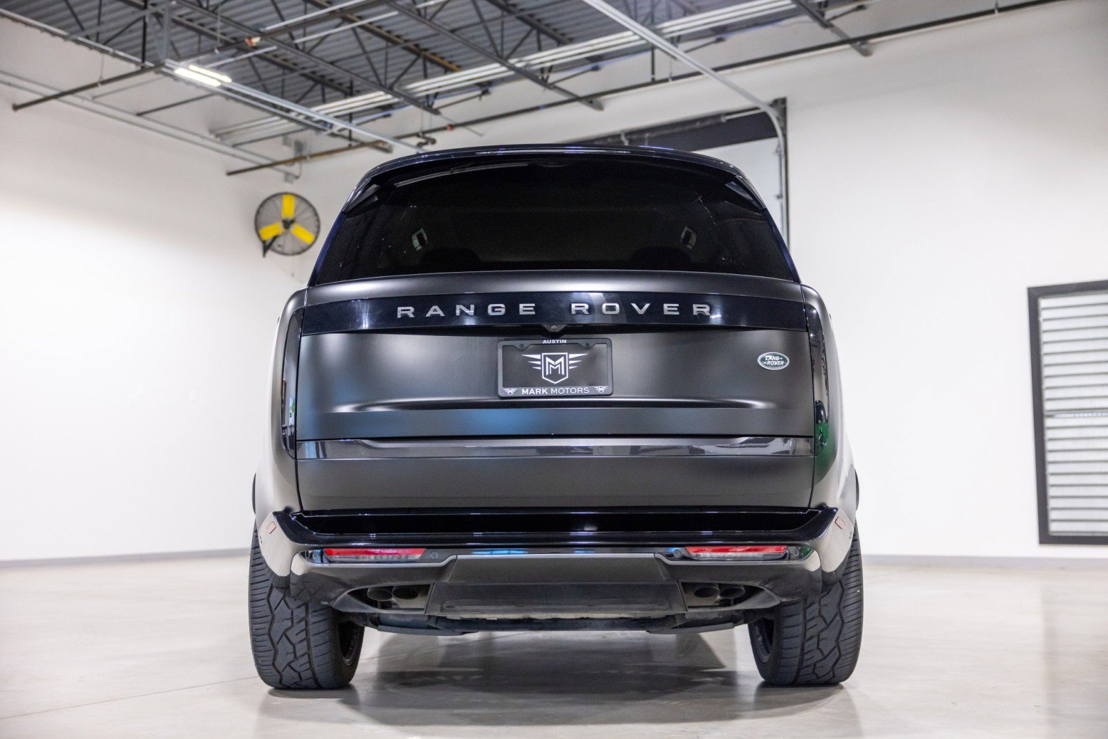 Used 2023 Land Rover Range Rover SE image 5