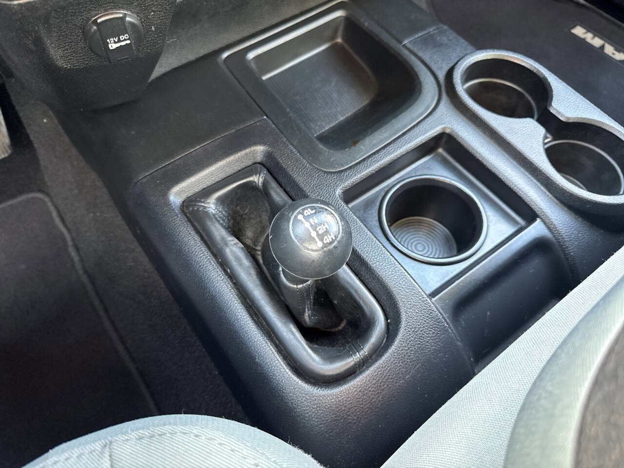 Used 2018 RAM 2500 Tradesman w/ Chrome Appearance Group image 30