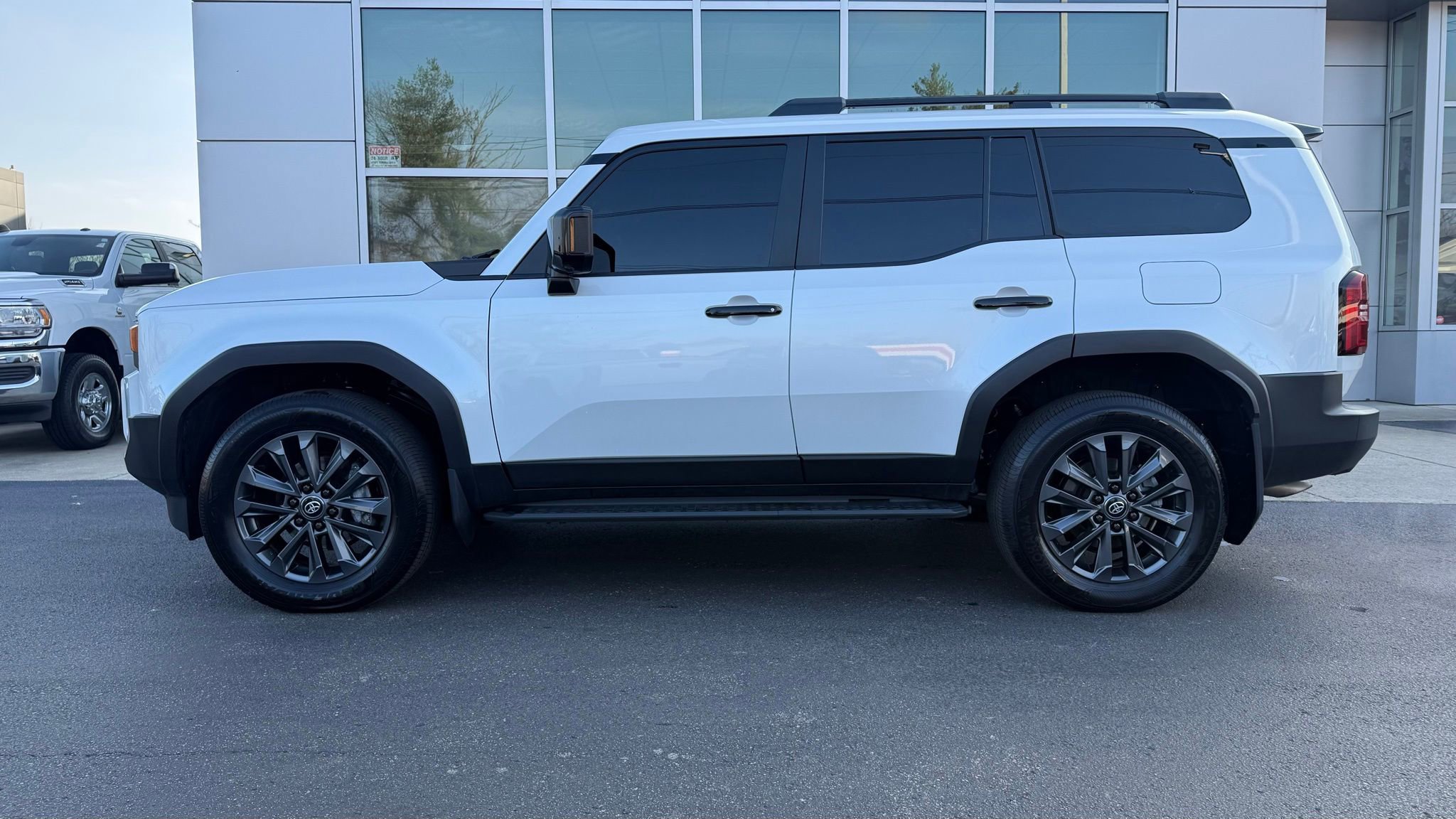 Used 2025 Toyota Land Cruiser image 2