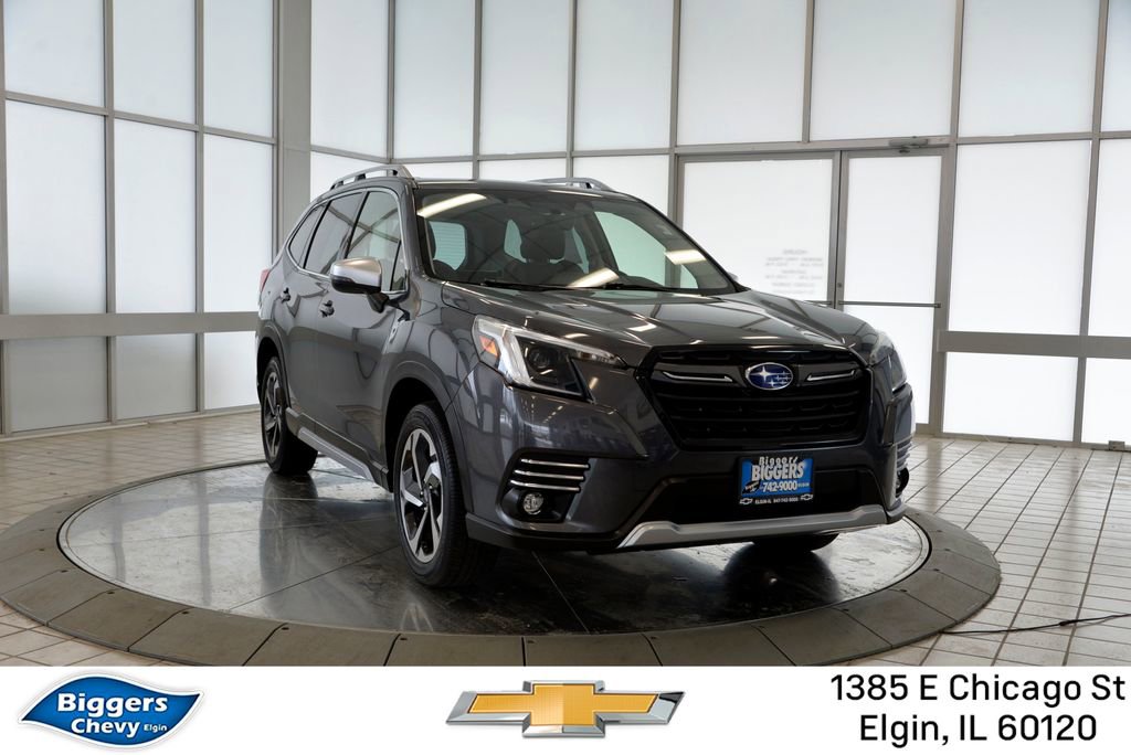 Used 2023 Subaru Forester Touring image 1
