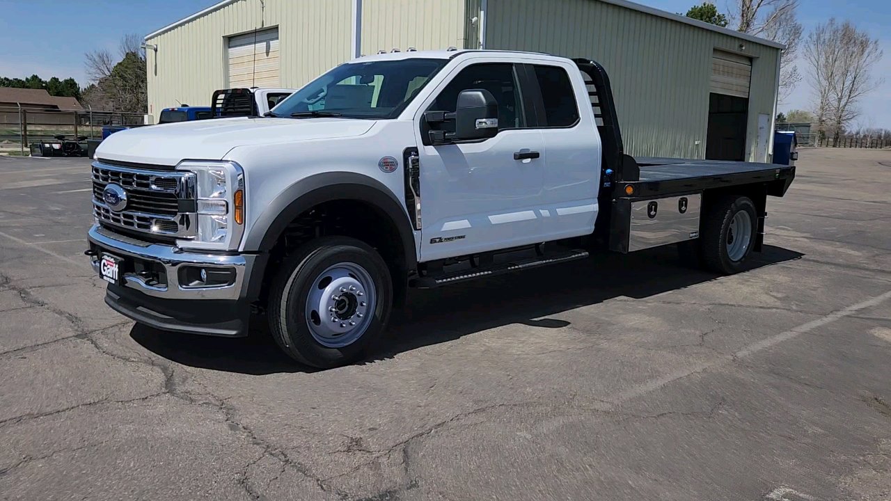 New 2025 Ford F550 4x4 SuperCab Super Duty image 2