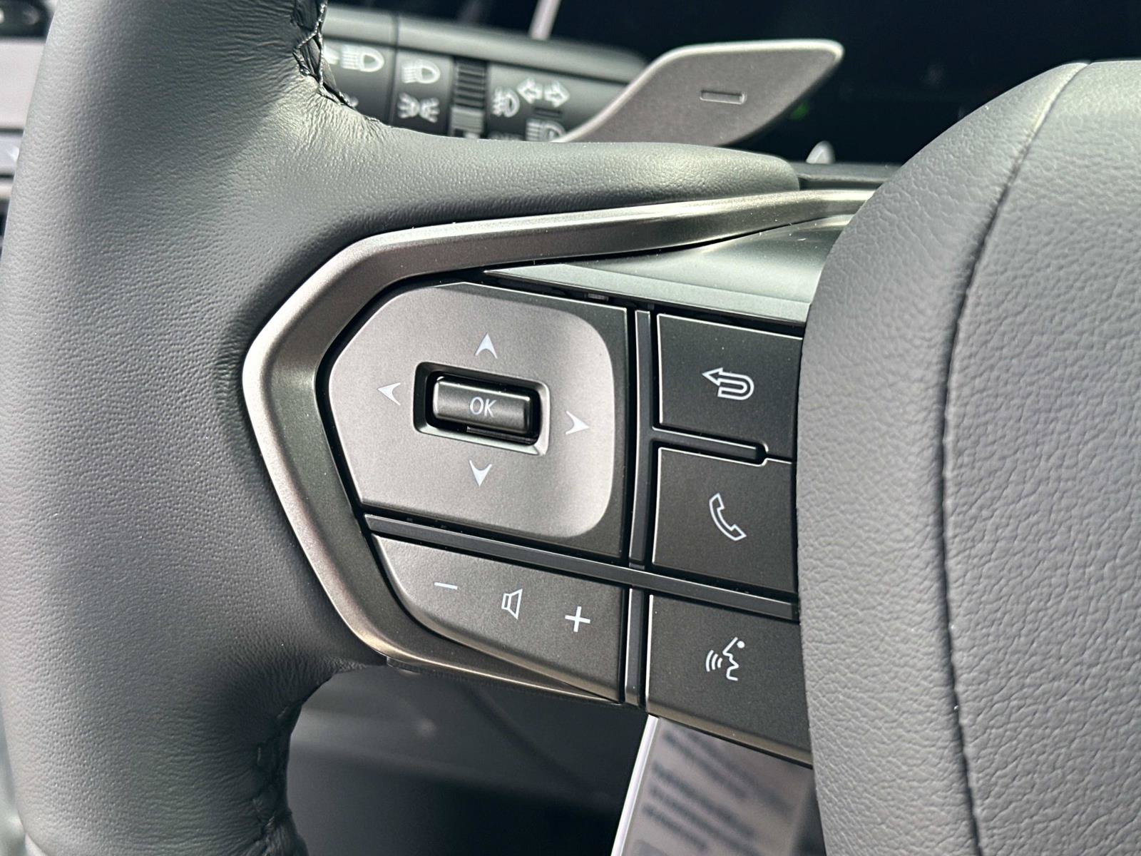 New 2026 Lexus RX 350h AWD/4WD image 18