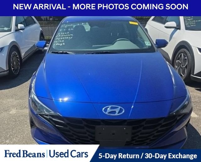 Used 2023 Hyundai Elantra SEL w/ Convenience Package FWD image 3